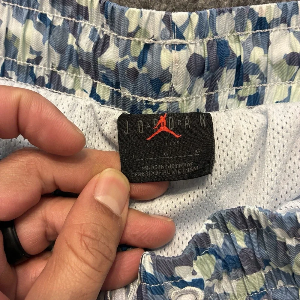 Nike Air Jordan Essentials Poolside Blue Camo Shorts Mens Large Mesh Lined